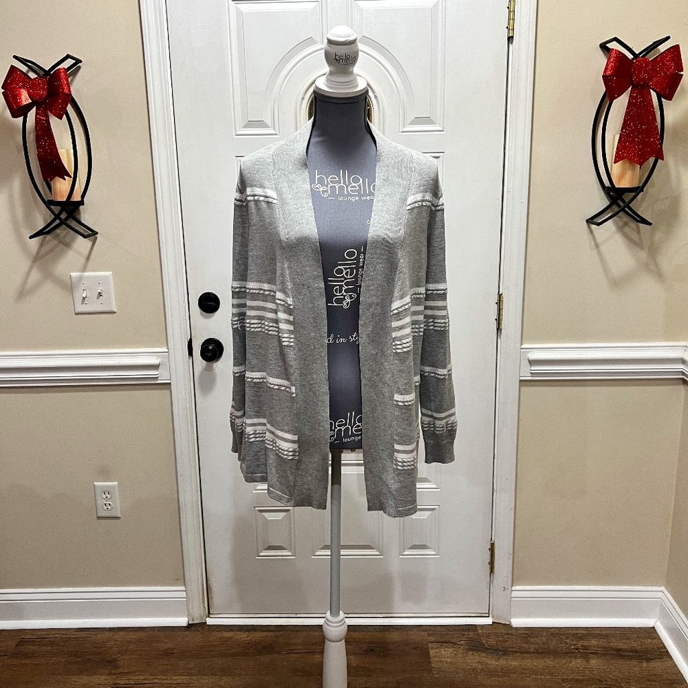 Senna Sage Gray and White Sweater